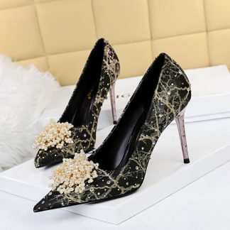 Elegant Pearl Flowers Woman Pumps Sexy Pointed Toe Rhinestone Stilettos Luxury Party Shoes Women Large Size Ladies Pumps WSH4342